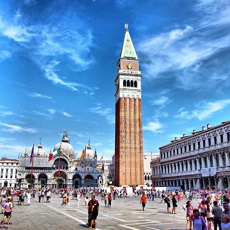 Raggio Di Sole Dietro Piazza San Marco Венеция Экстерьер фото